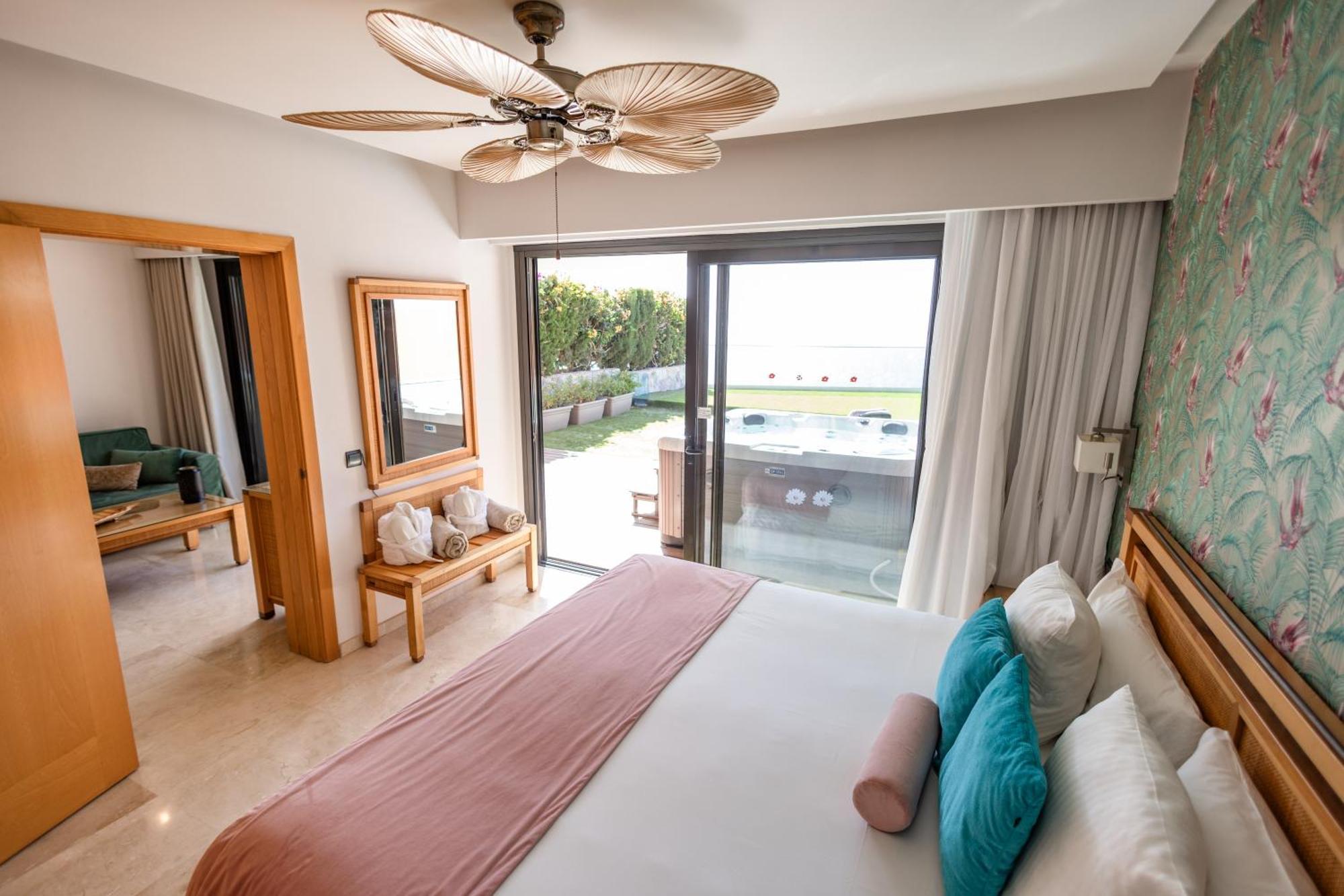 Serenity Amadores Puerto Rico  Exterior photo